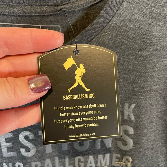 Baseballism Womens XXL Gray Graphic T-Shirt “She Doesn’t Ask Questions” NWT - Picture 5 of 9